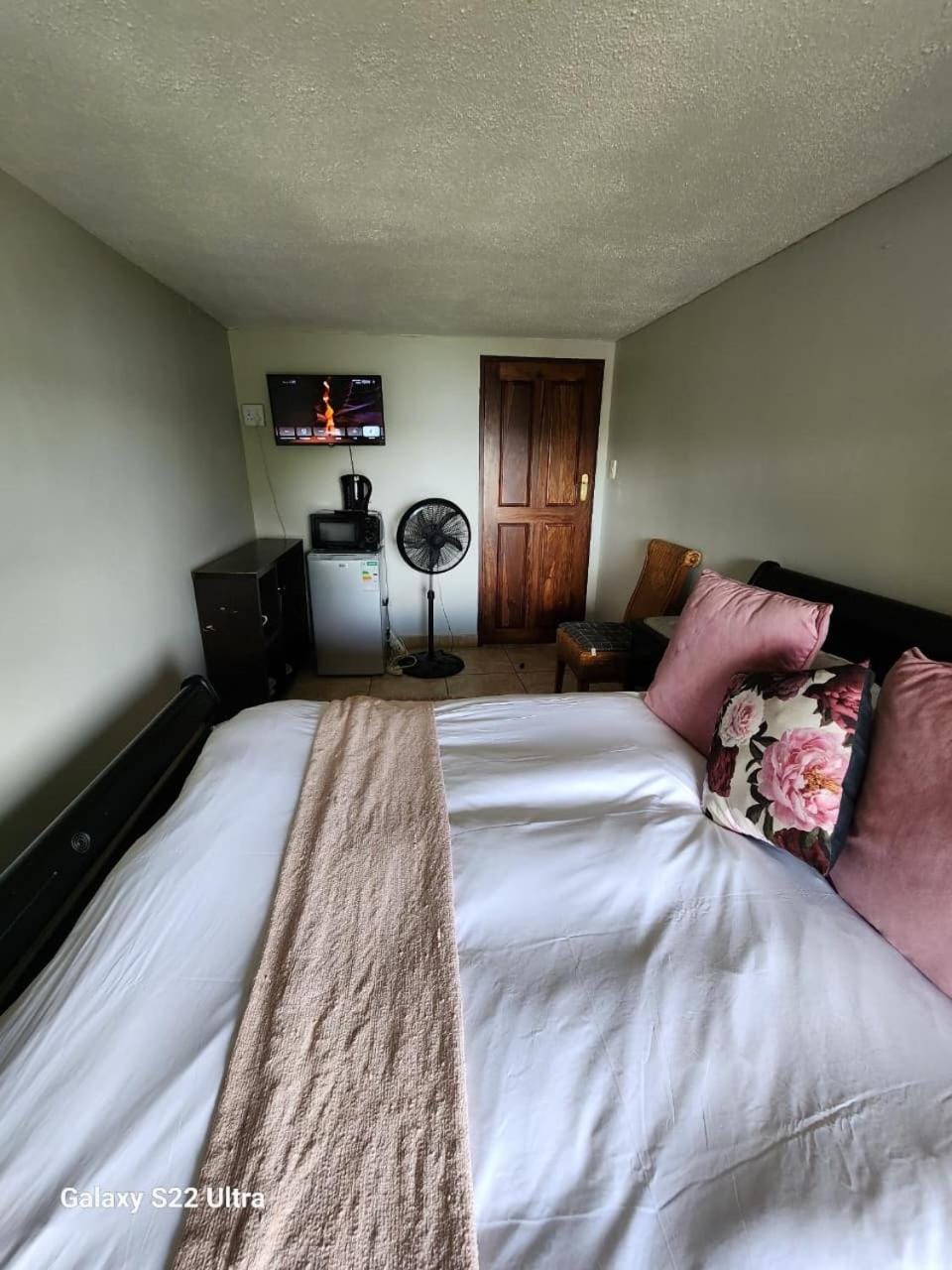Up Market Affordable Business Accommodation Apartment in North West, South Africa