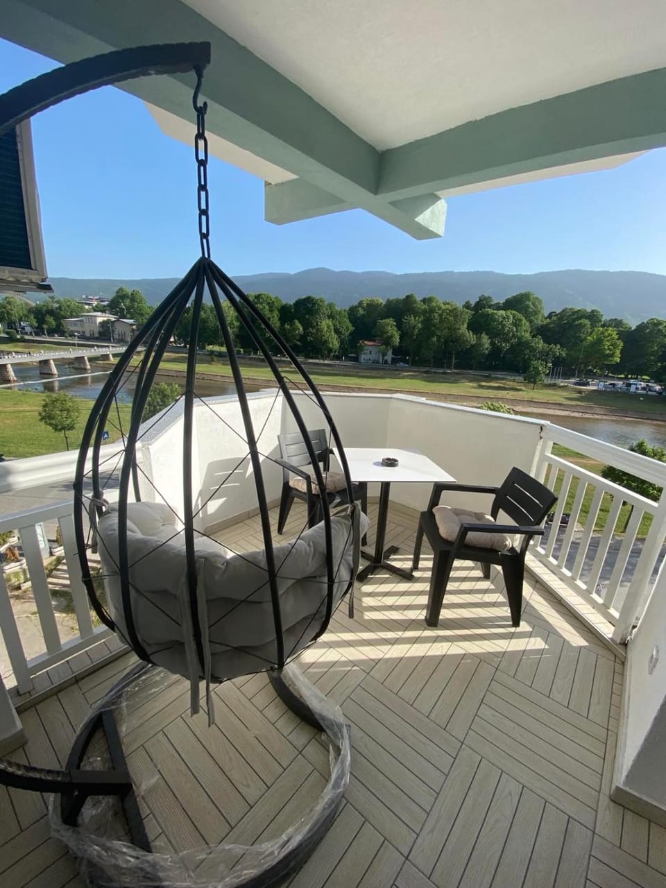 Balcony/Terrace, Seating area, Mountain view