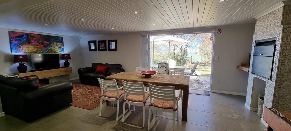 Communal lounge/ TV room, Seating area