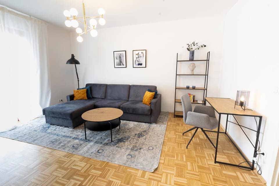 Living room, Business facilities, Seating area