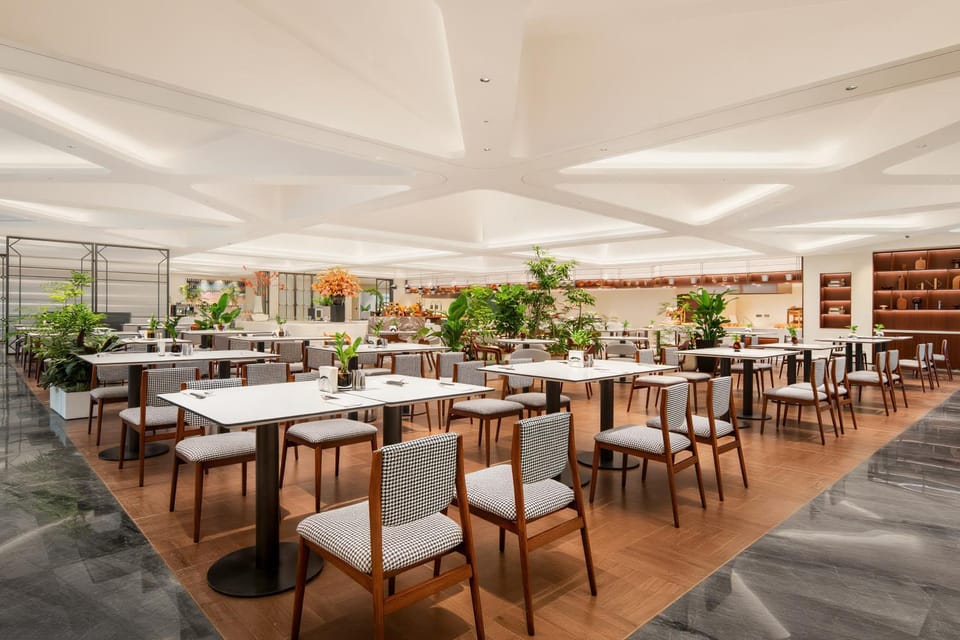 Restaurant/places to eat, Restaurant/places to eat