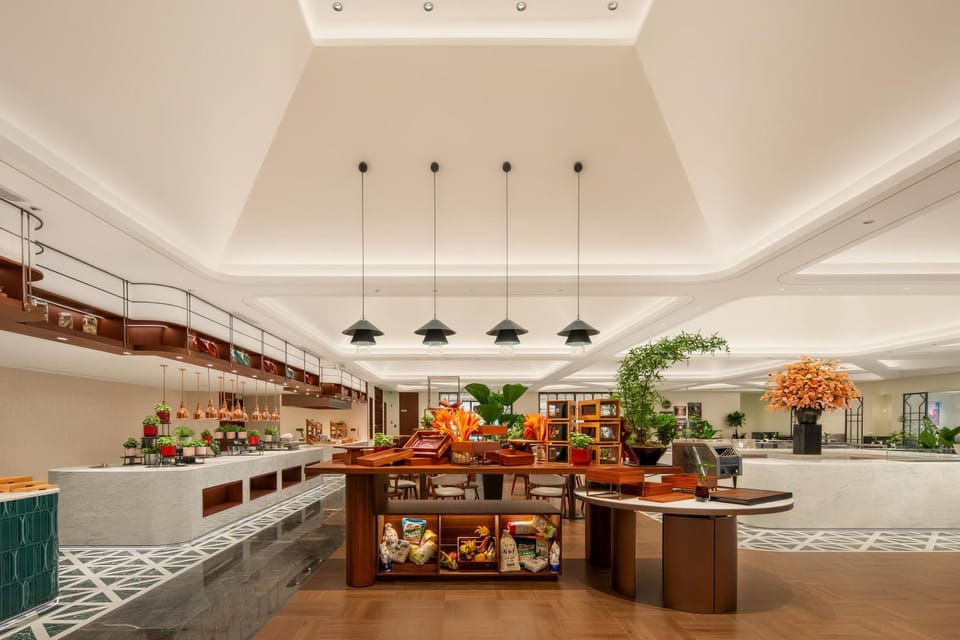 Restaurant/places to eat, Restaurant/places to eat