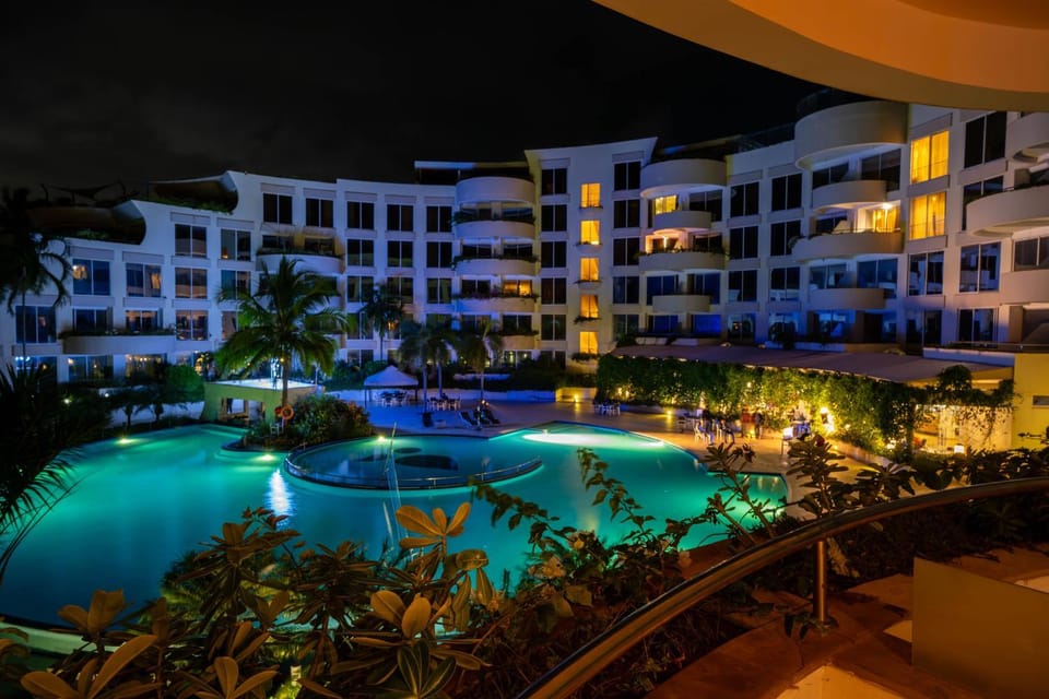 Property building, Swimming pool