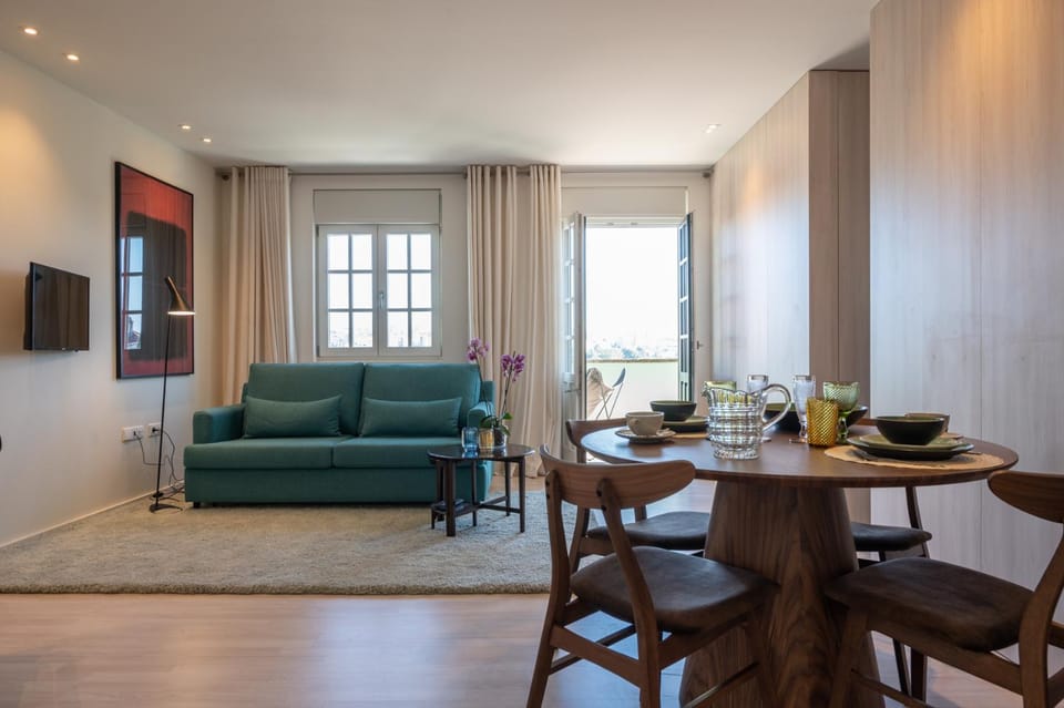 Living room, Dining area