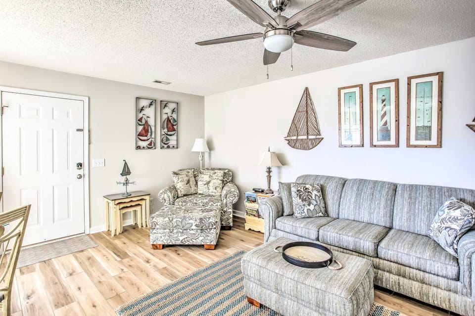 Waterfront North Myrtle Beach Condo w/ Pool Access House in North Myrtle Beach