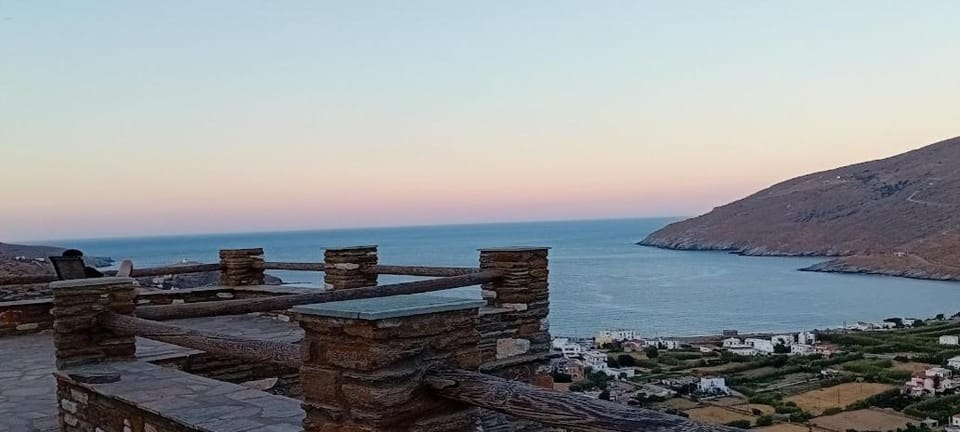 View (from property/room), Balcony/Terrace, City view, Mountain view, Sea view