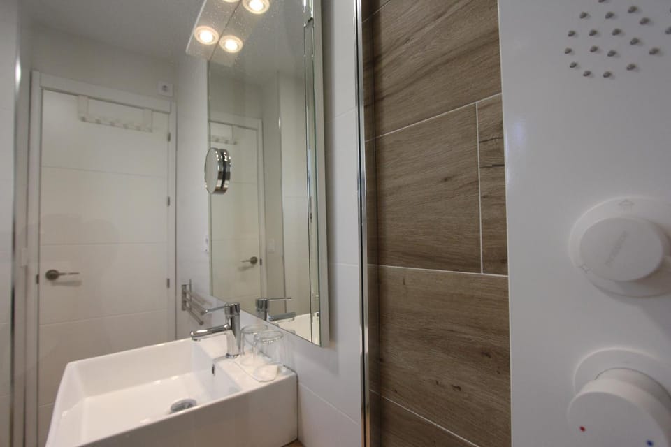 Lantana Suite-Turis Benidorm Apartment in Benidorm