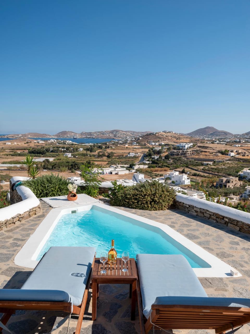 Peters Place - Paros Resort Apartment in Paros, Greece