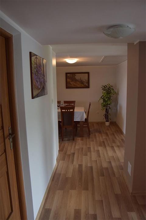 Noclegi u Kuby Apartament Nr 2 Apartment in Lesser Poland Voivodeship