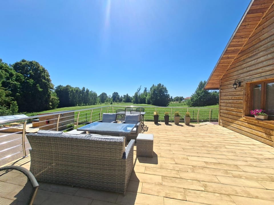 View (from property/room), Balcony/Terrace