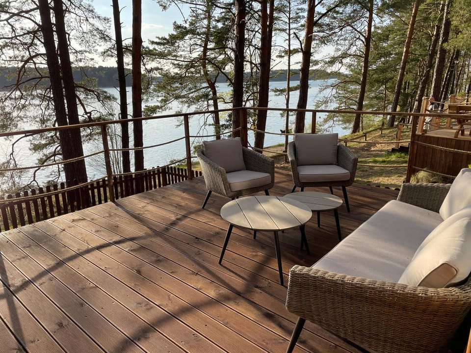 Balcony/Terrace, Lake view