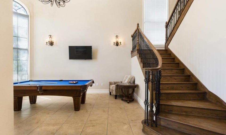 Wonderful 6 Bdrm Home with Private Pool at Reunion House in Four Corners
