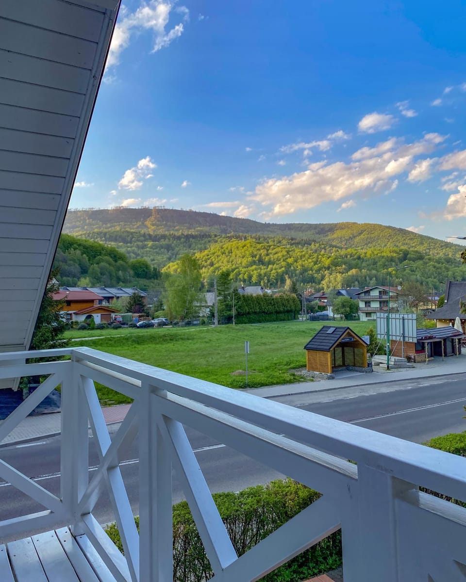 View (from property/room), Balcony/Terrace, Mountain view