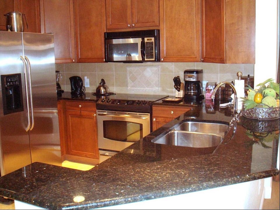 Sunny 3 Bdrm Condo with Golf View Balcony at Reunion House in Four Corners