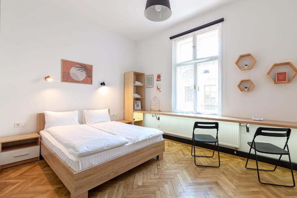 Bed, Photo of the whole room, Bedroom