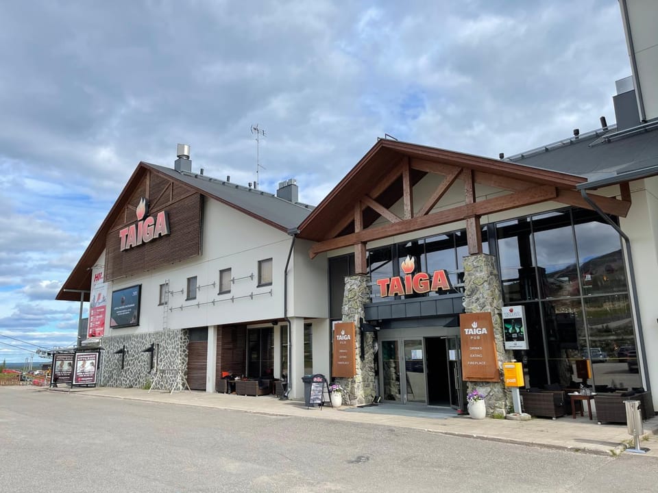 Restaurant/places to eat