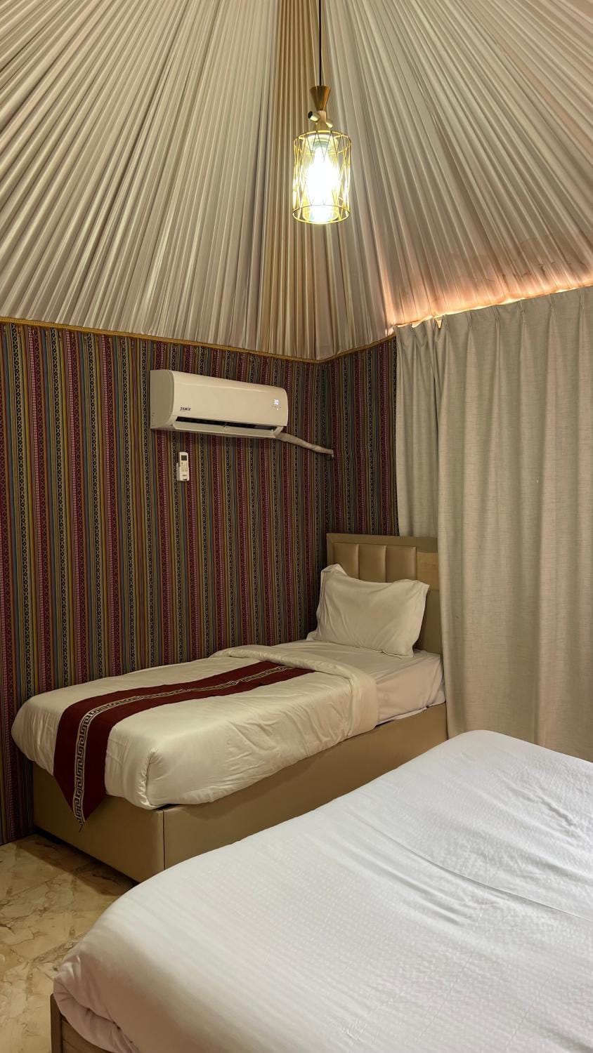 Osama Luxury Camp for Camping and Bubbles Apartment in Africa