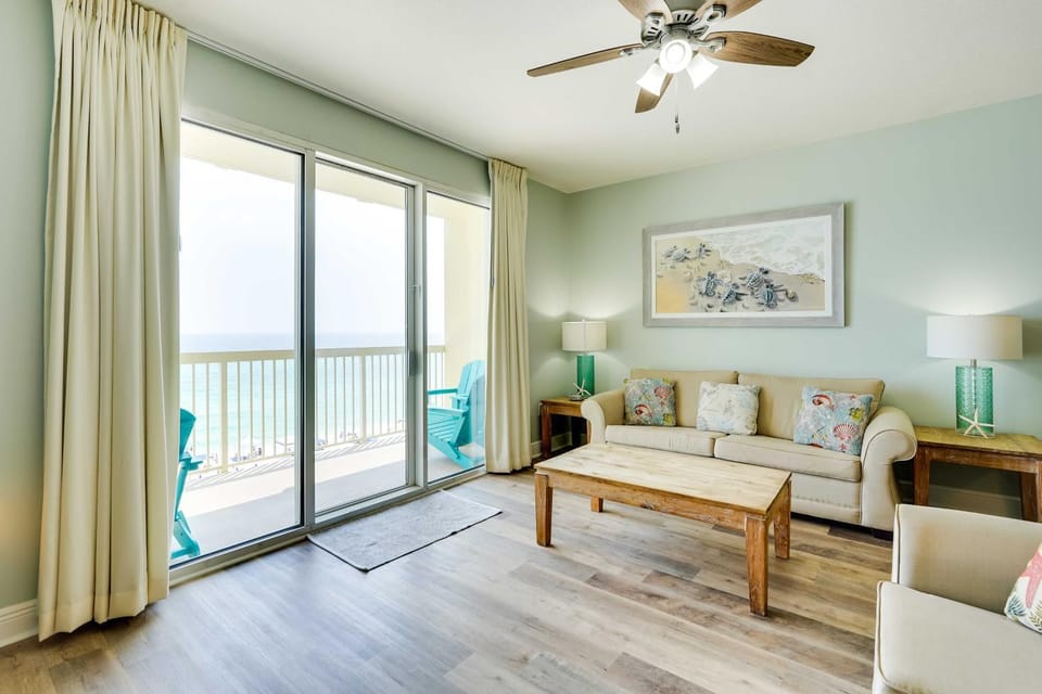 Beachfront PCB Condo w/ Ocean View & Pool Access! House in Panama City Beach