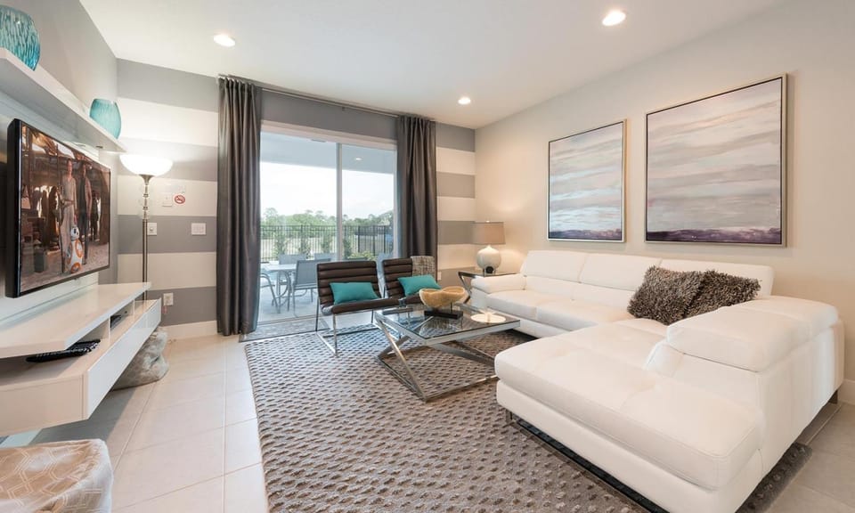 Timeless Fun 8 Bdrm Villa with Games Room at Encore House in Four Corners