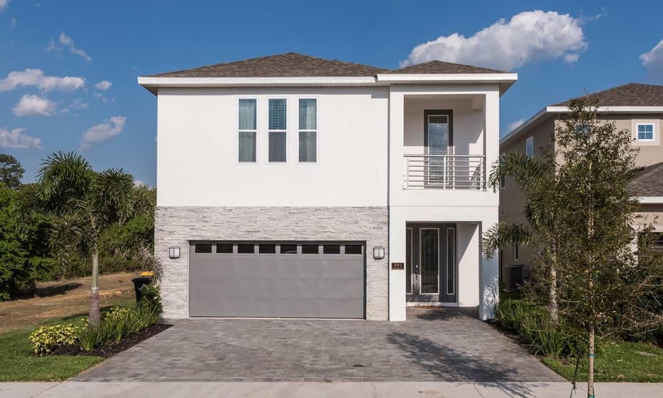 Timeless Fun 8 Bdrm Villa with Games Room at Encore House in Four Corners