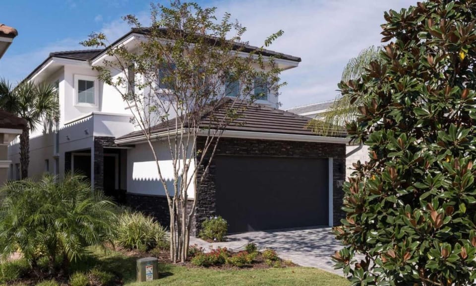 Ultra-Modern 5 Bdrm Villa On Golf Course at Reunion House in Four Corners