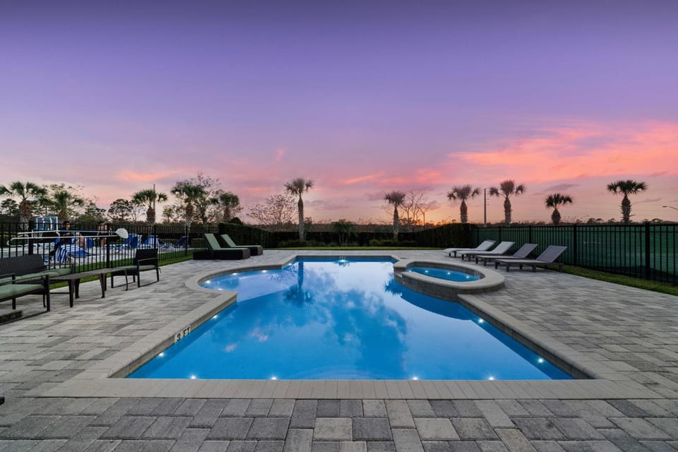 Colorful 5 Bdrm Villa with Game Room in Encore House in Four Corners