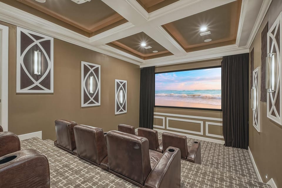 Sun-Filled 7 Bdrm Haven with Sports Themed Game Room at Reunion House in Osceola County
