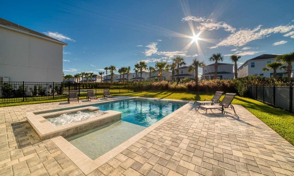 Marvelous 5 Bdrm Retreat with Themed Bedrooms at Encore House in Four Corners
