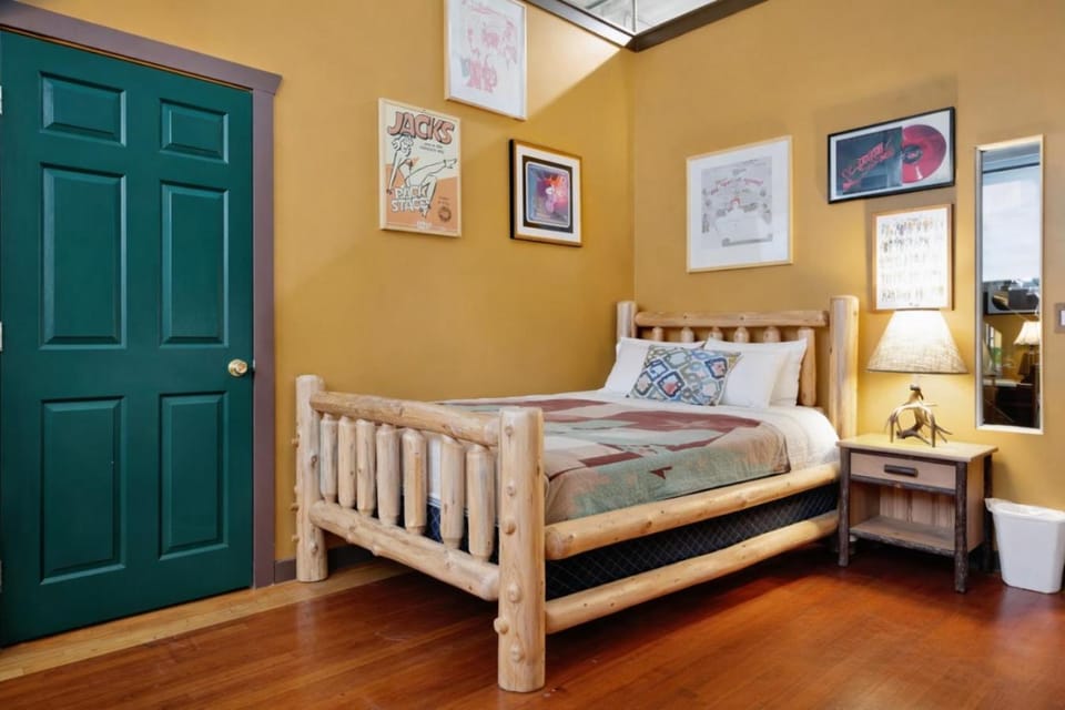 St. Vincent Lofts Apartment in Los Angeles