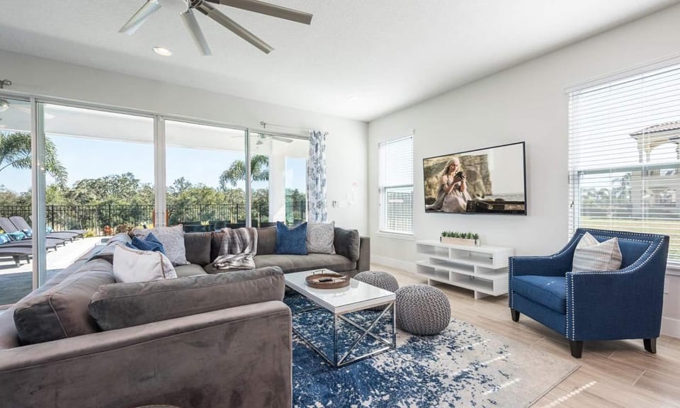 Stylish 6 Bdrm Villa with Unreal Themed Bedroom at Reunion House in Four Corners