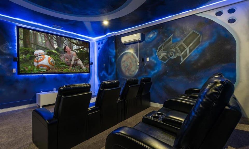 Stylish 6 Bdrm Villa with Unreal Themed Bedroom at Reunion House in Four Corners