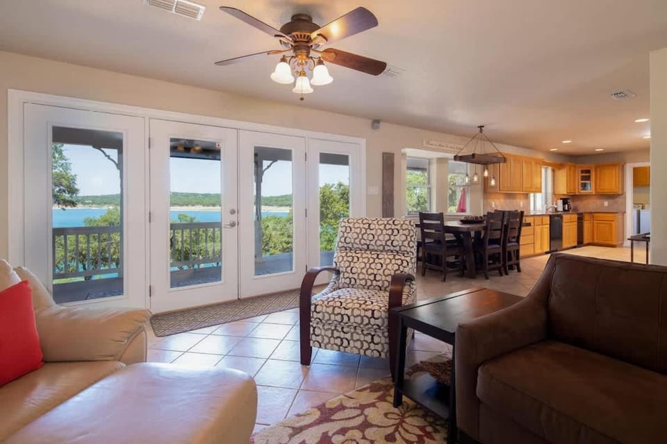 CL 1105H Endless Tranquility House in Canyon Lake