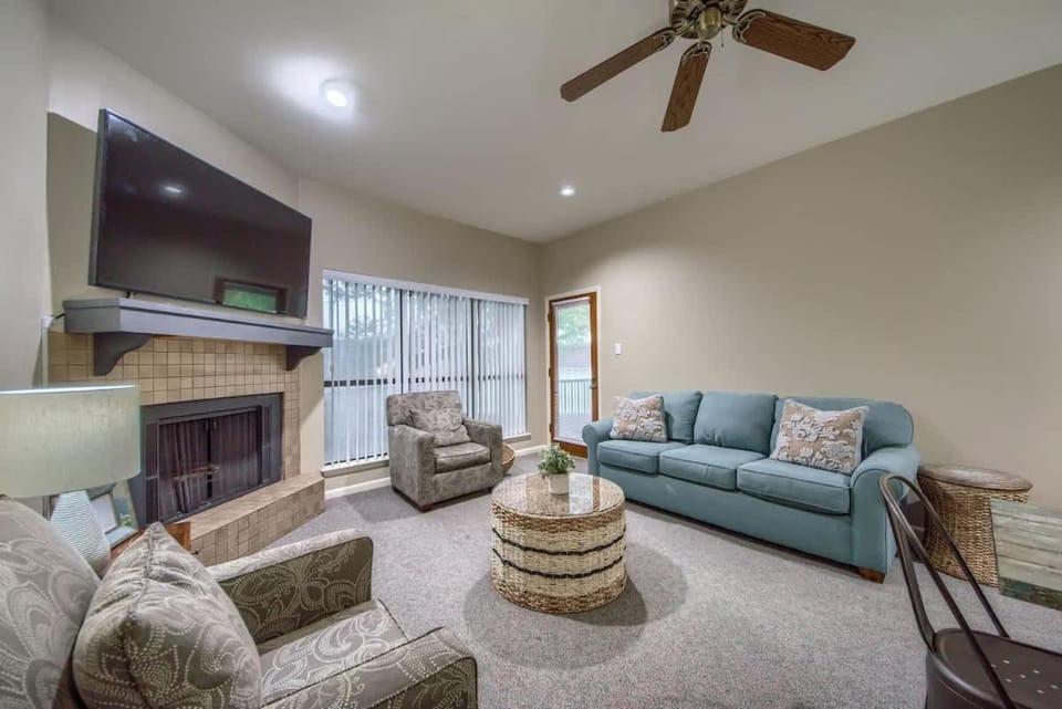 CW B206 Rivers Edge House in New Braunfels