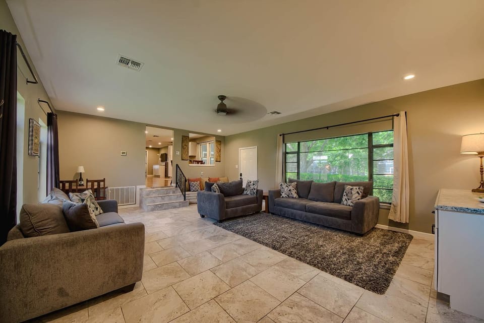 LD 728 Zipp Away House in New Braunfels