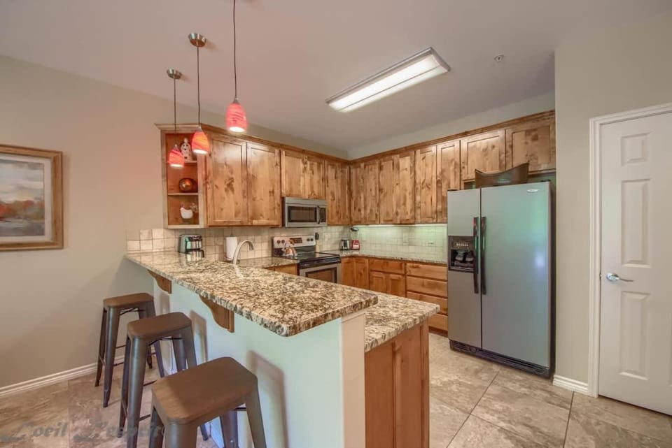RG 203 Riverview Terrace House in Canyon Lake