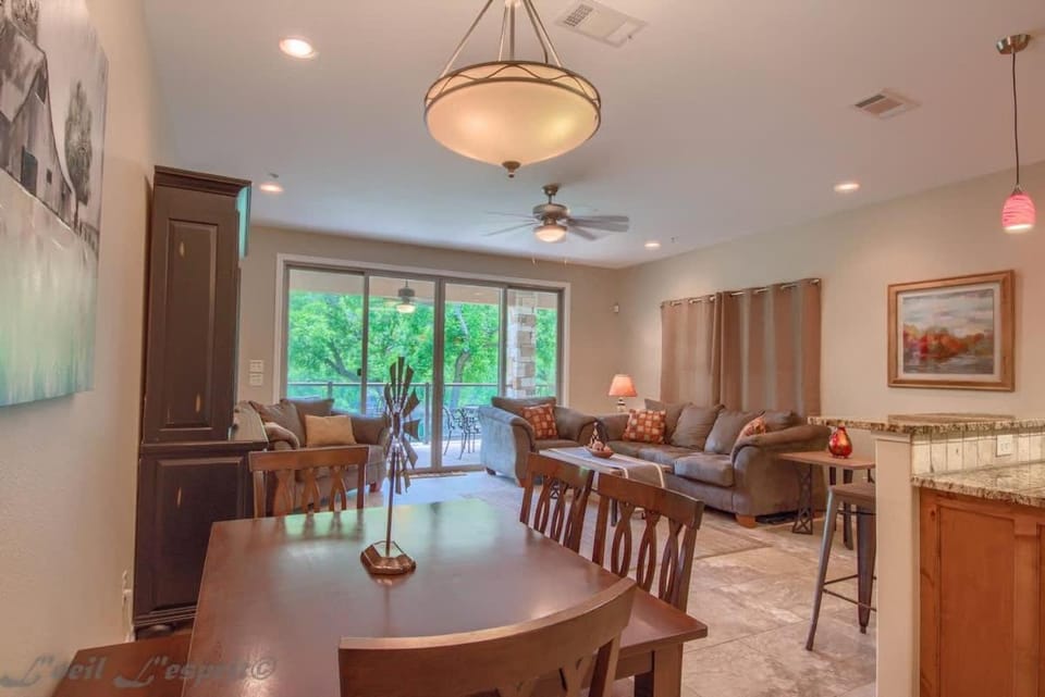 RG 203 Riverview Terrace House in Canyon Lake