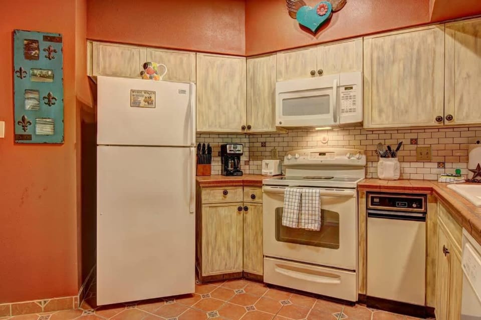 IC 110 Comal Corral House in New Braunfels