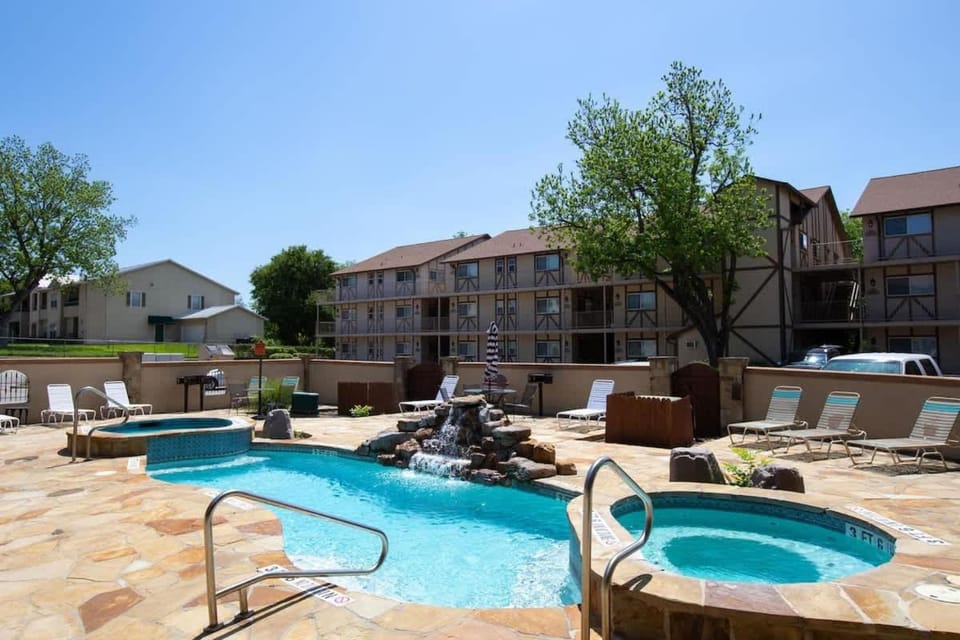 WW A302 River Relaxation Apartment in New Braunfels