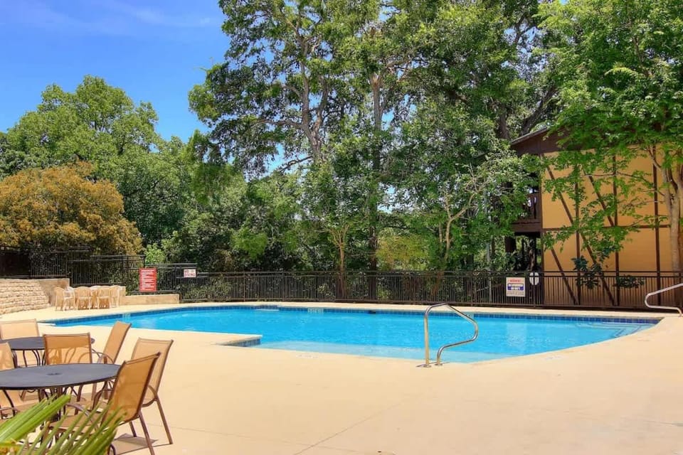 CW C207 River Zen Apartment in New Braunfels