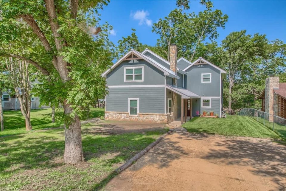 LD 727 Down River Haus House in New Braunfels