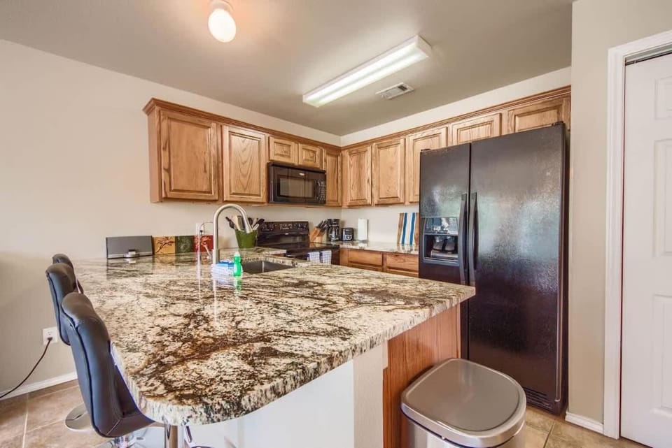 WW H303 Dreams and Streams House in New Braunfels