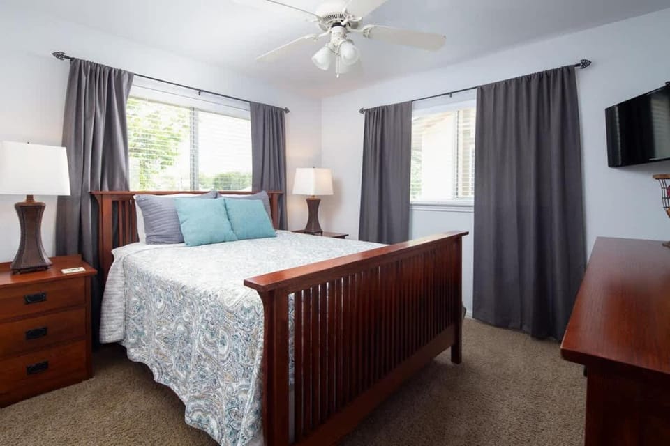 WW C301 Urban Bungalow House in New Braunfels