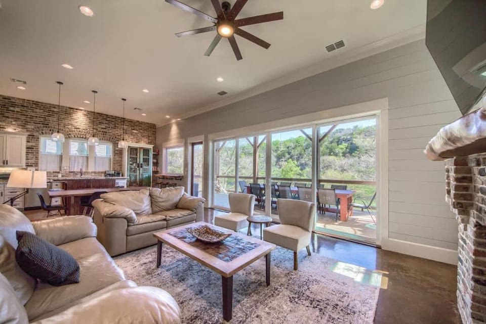 RR 7134 River Repose House in Canyon Lake