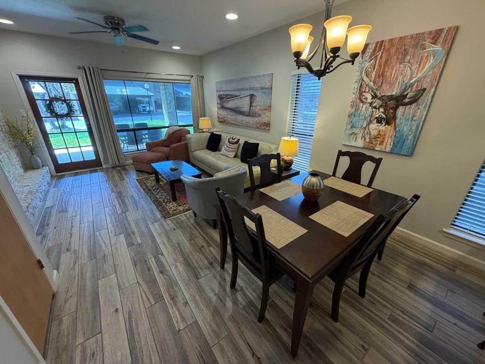 CW C101 Condo de Comal House in New Braunfels