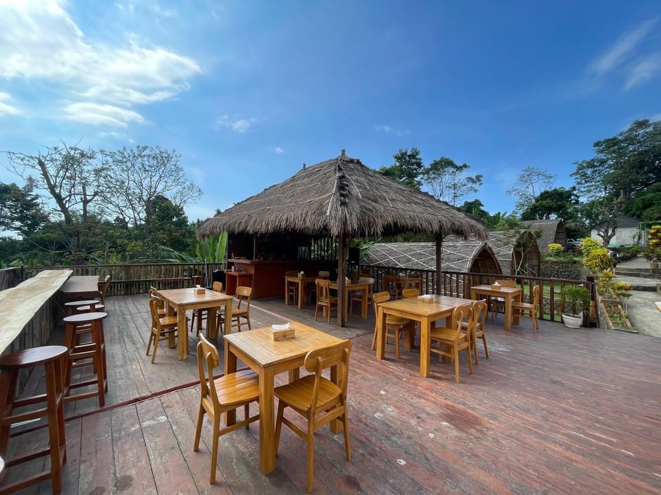 Property building, Restaurant/places to eat, Lobby or reception