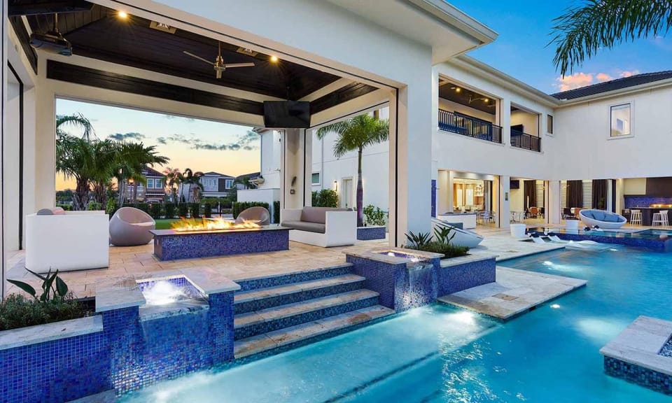 Luxurious 9 Bdrm Estate with Golf Simulator and Entertainment Loft at Reunion House in Four Corners