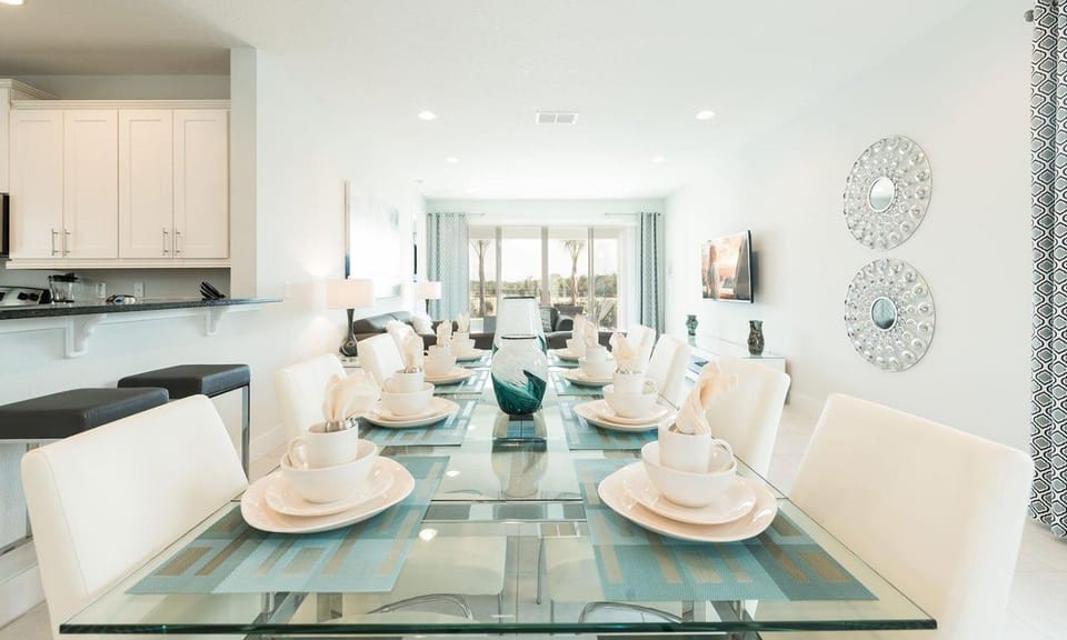 Wonderful 6 Bdrm House with Game Room at Encore House in Four Corners