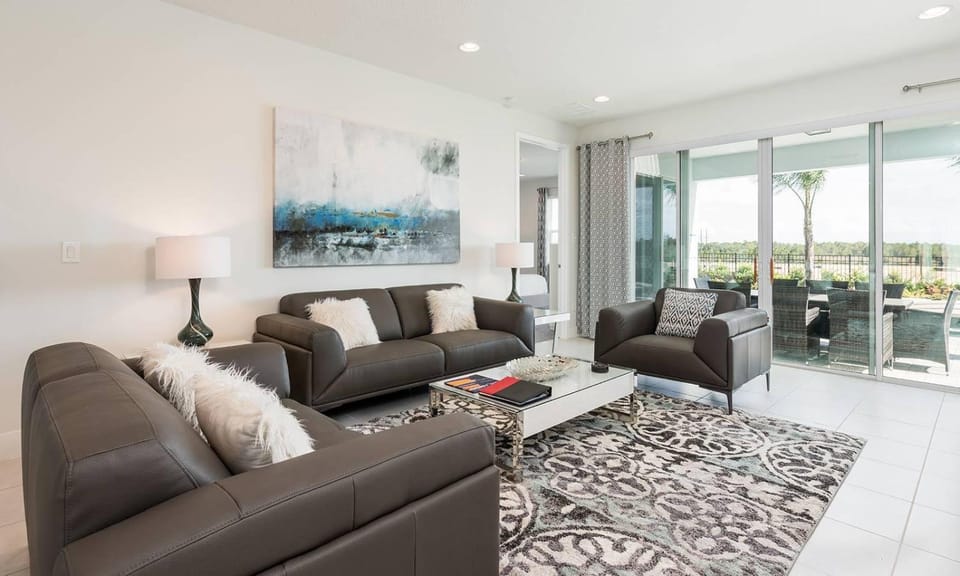 Wonderful 6 Bdrm House with Game Room at Encore House in Osceola County