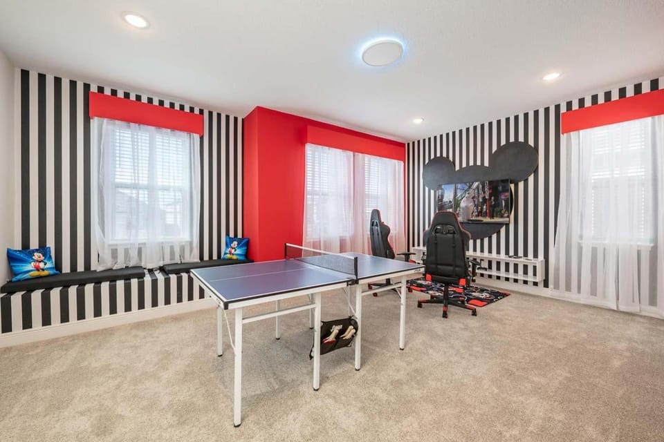 Dainty 4 Bdrm Home with Themed Bedrooms at Encore House in Four Corners