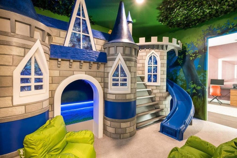 Modern 7 Bdrm Mansion with Themed Bedrooms at the Bear's Den House in Osceola County